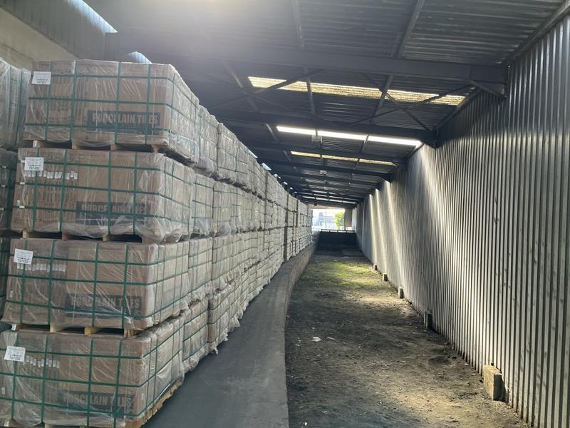 To Let commercial Property for Rent in Paarden Eiland Western Cape